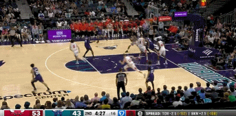 DB真人旗舰予取予求！基迪内外开花连投带罚独得9分 率队轰出14-4扩大领先