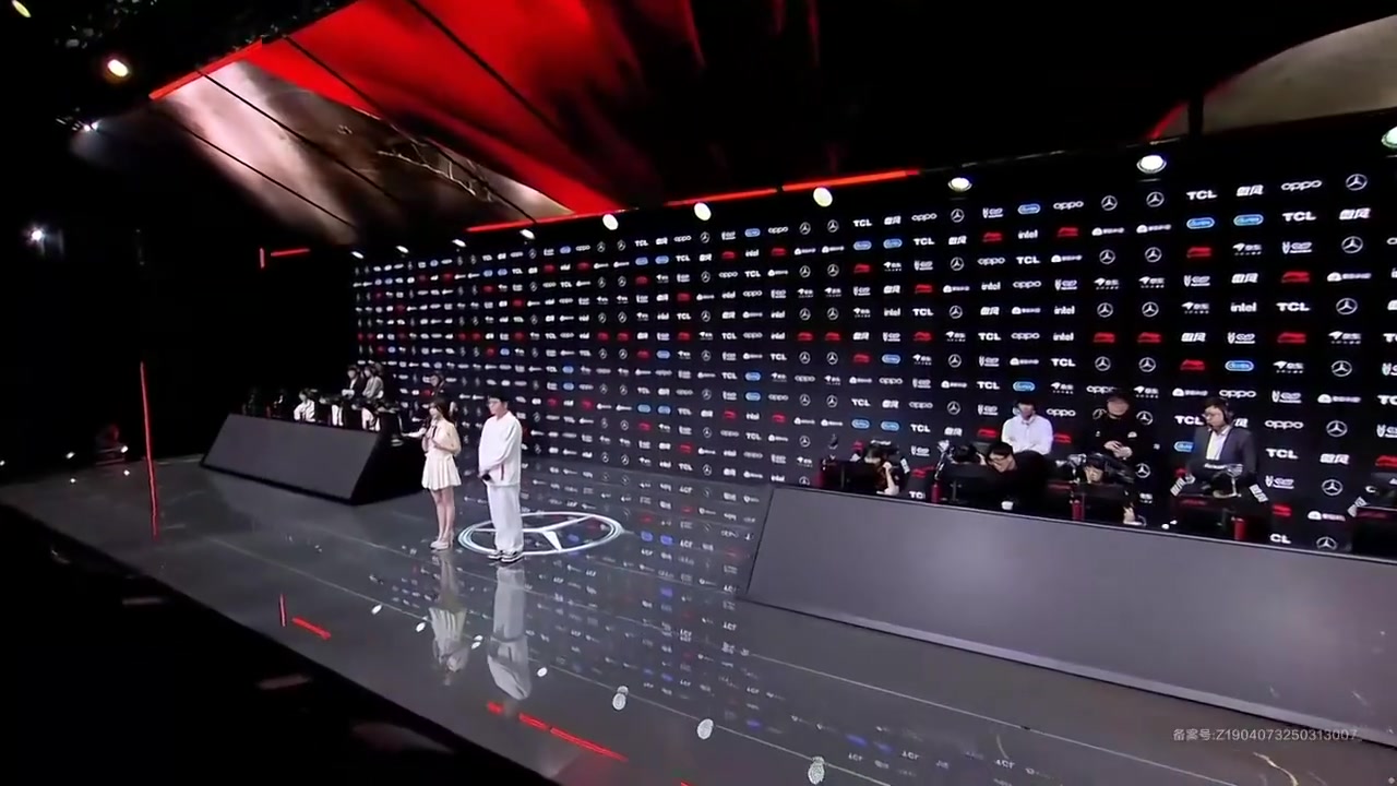 DB真人旗舰LGD赛后采访sasi：能和这么多厉害的上单交手很高兴