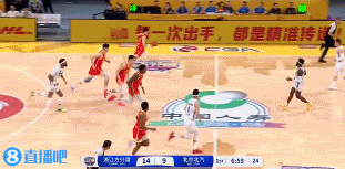 DB官网在线登录入口持续发力！胡金秋内线转身强攻得手可惜加罚不中 广厦扩大领先